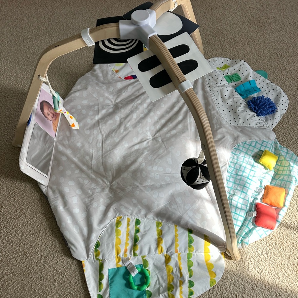 Lovevery Play Gym | Complete Set | Excellent Condition - Picture 2 of 3